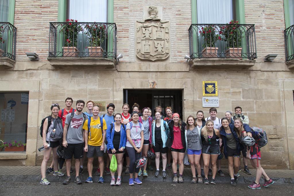 Hotel Duques De Najera Exterior photo